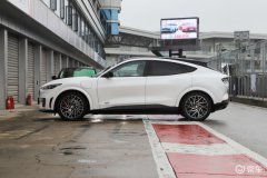 小鲨帮选车]只要25.0万元就能开回家福特电马哪个版本更值得入手